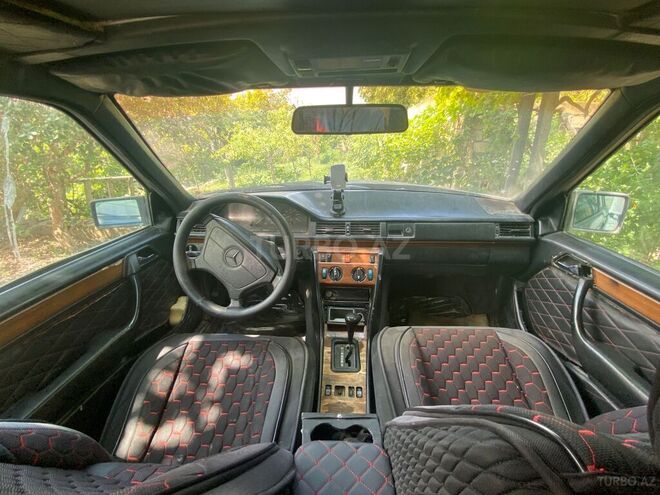 Mercedes E 250 1993, 409,880 km - 2.5 l - Bakı