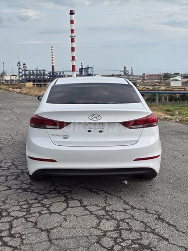 Hyundai Elantra 2017, 150,796 km - 1.6 l - Bakı