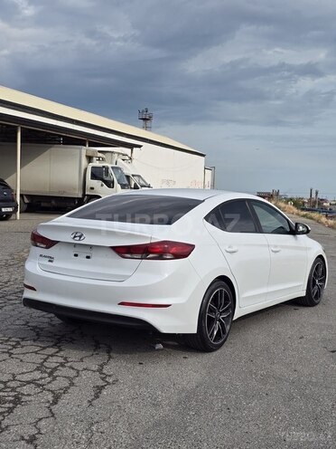 Hyundai Elantra 2017, 150,796 km - 1.6 l - Bakı
