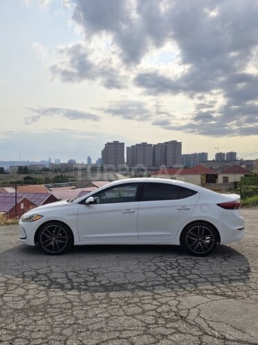 Hyundai Elantra 2017, 150,796 km - 1.6 l - Bakı