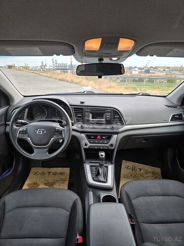 Hyundai Elantra 2017, 150,796 km - 1.6 l - Bakı