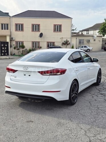 Hyundai Elantra 2017, 150,796 km - 1.6 l - Bakı