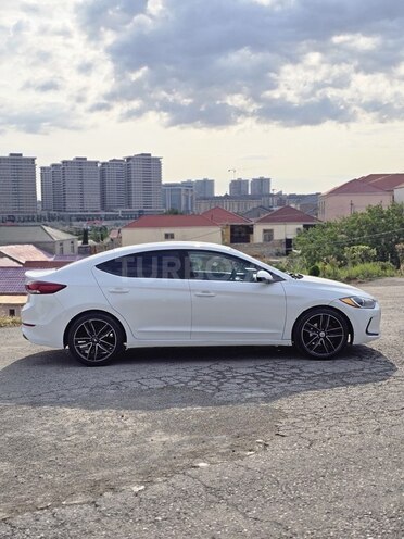 Hyundai Elantra 2017, 150,796 km - 1.6 l - Bakı