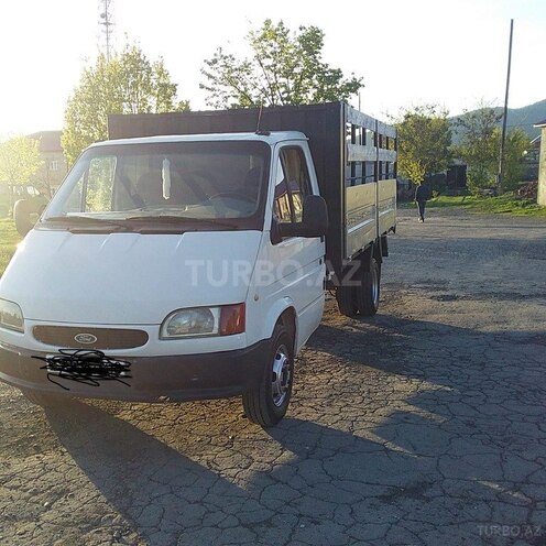 Ford Transit 1999, 500,000 km - 2.5 л - Qax