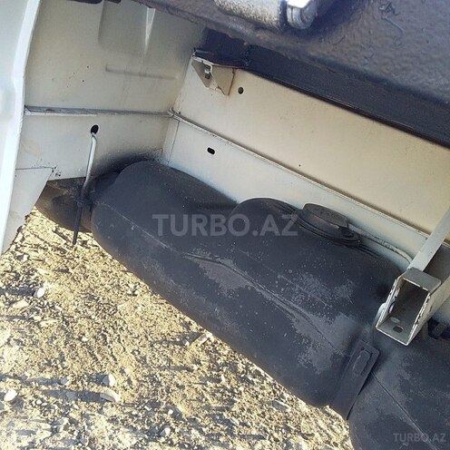 Ford Transit 1999, 500,000 km - 2.5 л - Qax
