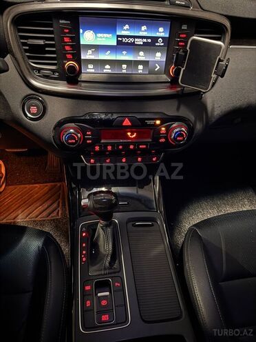 Kia Sorento-16