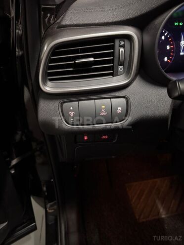 Kia Sorento-12
