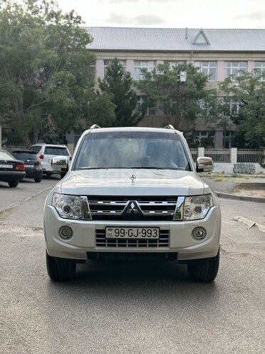 Mitsubishi Pajero 2013, 122,000 km - 3.5 l - Bakı