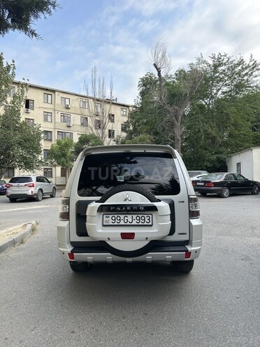 Mitsubishi Pajero 2013, 122,000 km - 3.5 l - Bakı