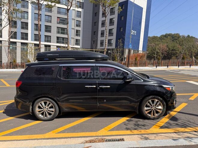 Kia Carnival-7