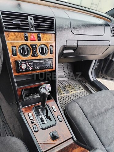 Mercedes C 200 1999, 409,559 km - 2.0 л - Xaçmaz