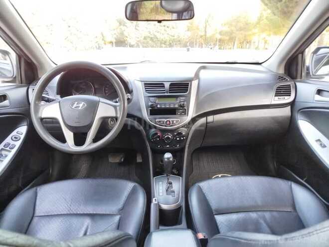 Hyundai Accent 2014, 233,000 km - 1.6 l - Bakı