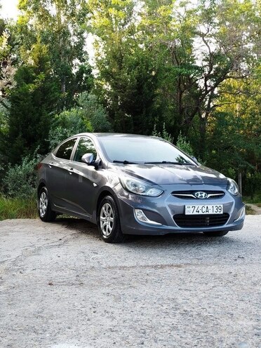 Hyundai Accent 2014, 233,000 km - 1.6 l - Bakı