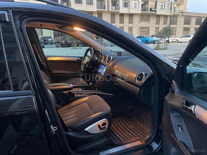 Mercedes ML 350 4MATIC-7