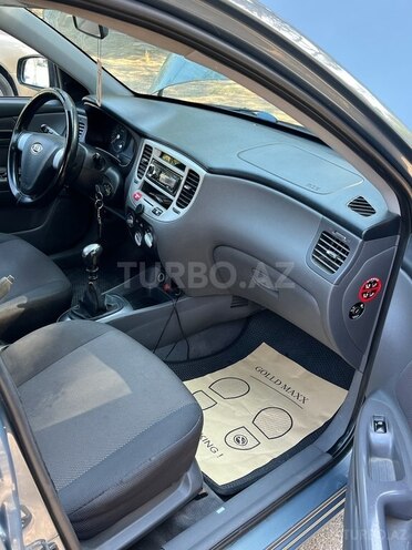 Kia Rio 2006, 330,000 km - 1.4 l - Sumqayıt