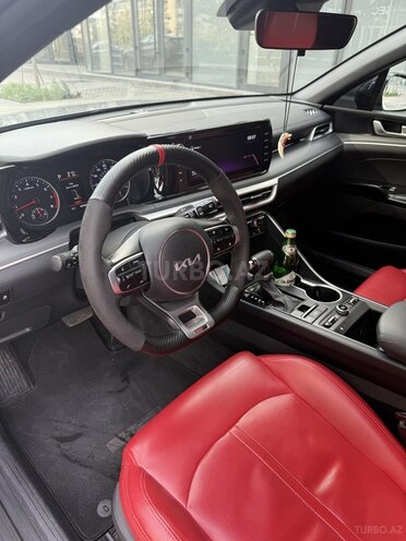 Kia K5-10