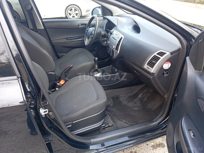 Hyundai i20 2011, 232,500 km - 1.3 l - Bakı