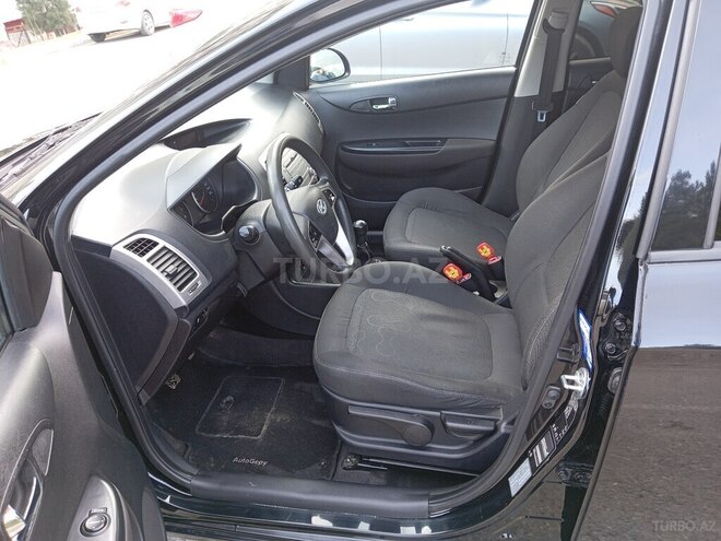 Hyundai i20 2011, 232,500 km - 1.3 l - Bakı
