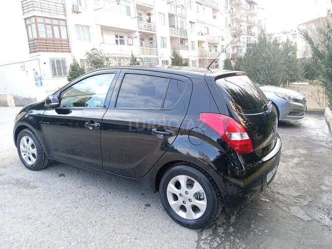 Hyundai i20 2011, 232,500 km - 1.3 l - Bakı