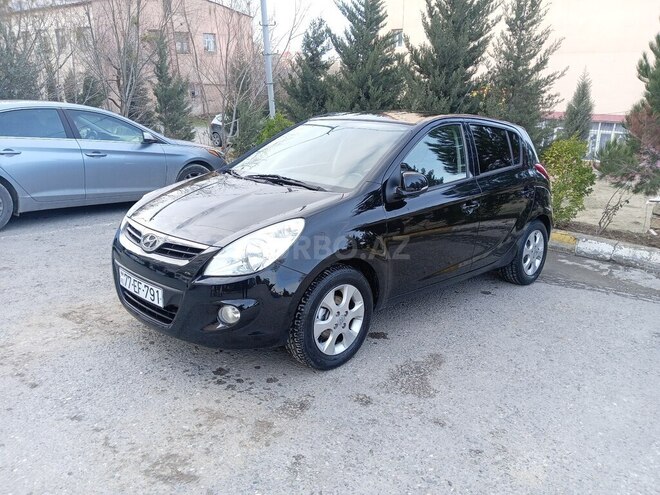 Hyundai i20 2011, 232,500 km - 1.3 l - Bakı