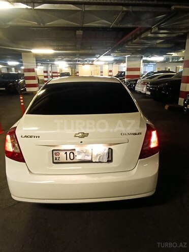 Chevrolet Lacetti-2