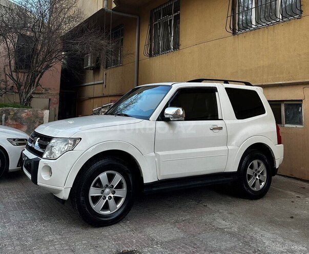 Mitsubishi Pajero 2008, 275,000 km - 3.0 l - Bakı