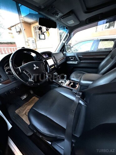 Mitsubishi Pajero 2008, 275,000 km - 3.0 l - Bakı