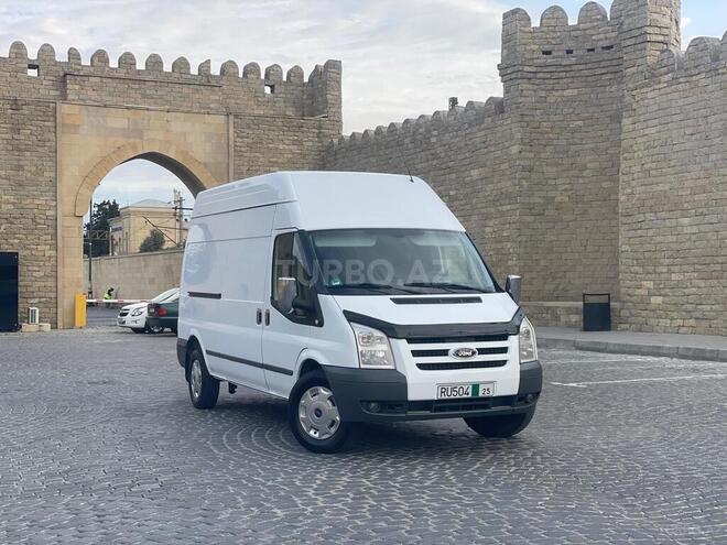 Ford Transit-4