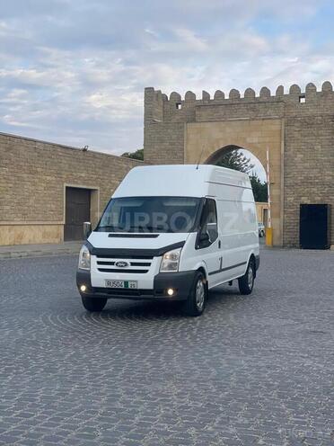 Ford Transit-2