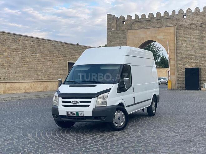 Ford Transit-5