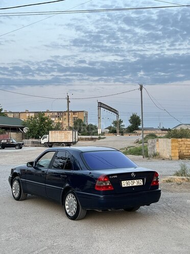 Mercedes C 180 1995, 256,807 km - 1.8 л - Bakı