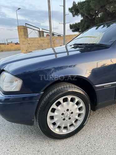 Mercedes C 180 1995, 256,807 km - 1.8 л - Bakı