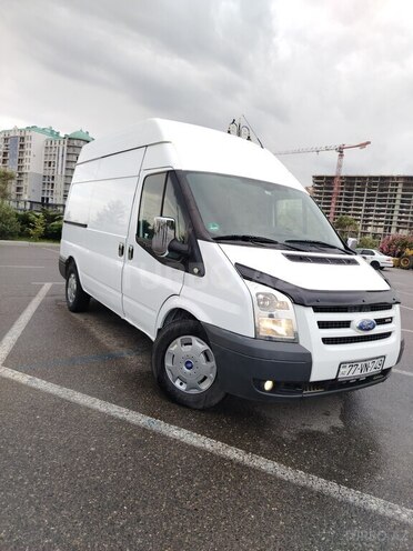 Ford Transit-2