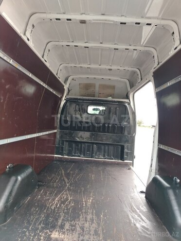 Ford Transit-14