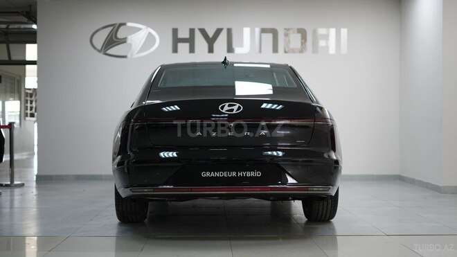 Hyundai Azera-12