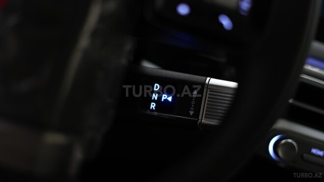 Hyundai Azera-39