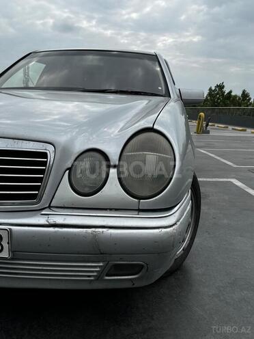 Mercedes E 240 1998, 360,000 km - 2.4 l - Bakı