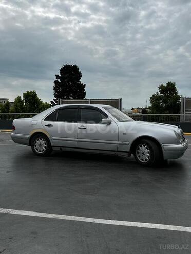 Mercedes E 240 1998, 360,000 km - 2.4 l - Bakı