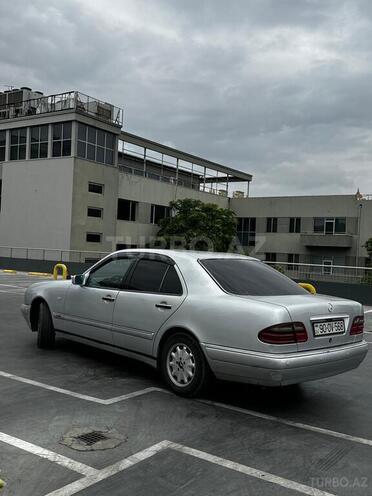Mercedes E 240 1998, 360,000 km - 2.4 l - Bakı