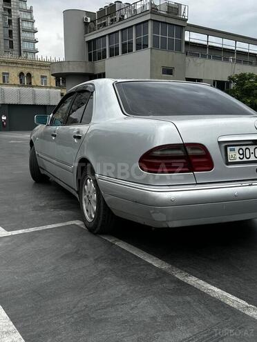 Mercedes E 240 1998, 360,000 km - 2.4 l - Bakı