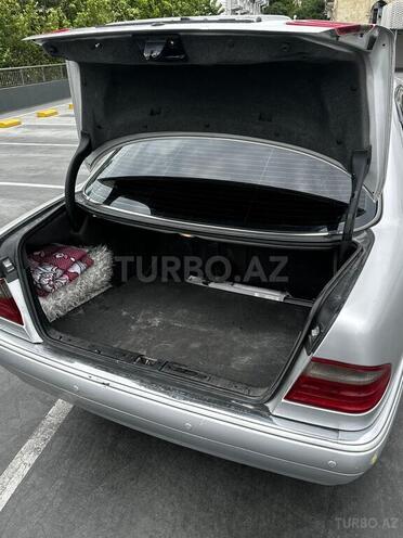 Mercedes E 240 1998, 360,000 km - 2.4 l - Bakı
