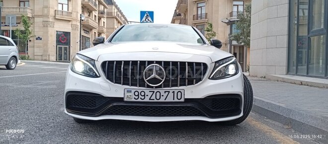 Mercedes C 220 d 2015, 143,143 km - 2.2 l - Bakı