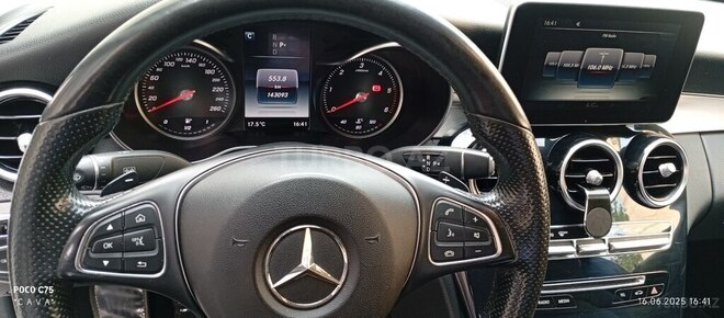 Mercedes C 220 d 2015, 143,143 km - 2.2 l - Bakı