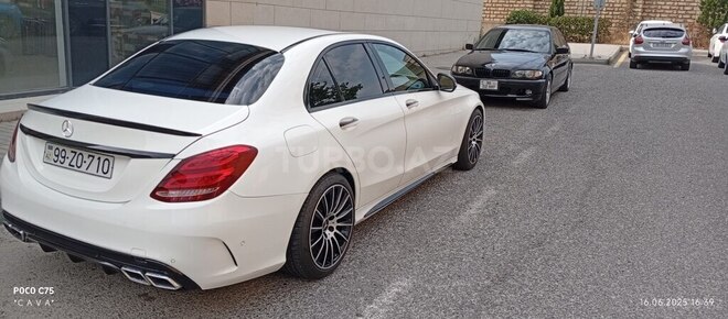 Mercedes C 220 d 2015, 143,143 km - 2.2 l - Bakı
