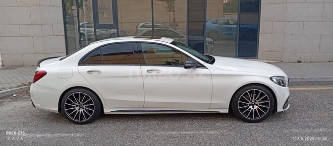 Mercedes C 220 d 2015, 143,143 km - 2.2 l - Bakı