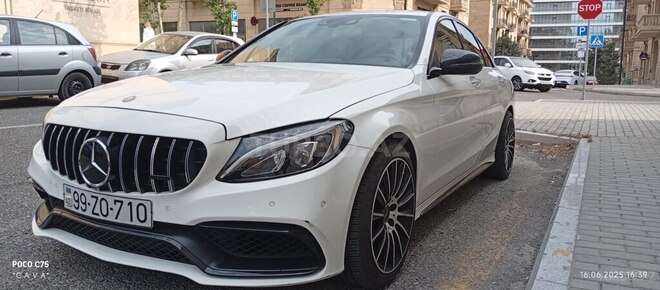 Mercedes C 220 d 2015, 143,143 km - 2.2 l - Bakı