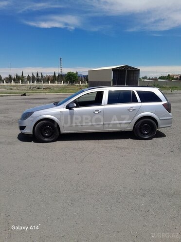 Opel Astra 2009, 427,000 km - 1.7 l - Gəncə