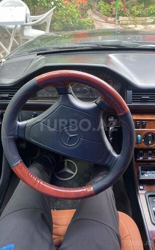 Mercedes E 220 1993, 400,000 km - 2.2 l - Bakı