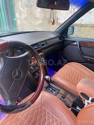 Mercedes E 220 1993, 400,000 km - 2.2 l - Bakı