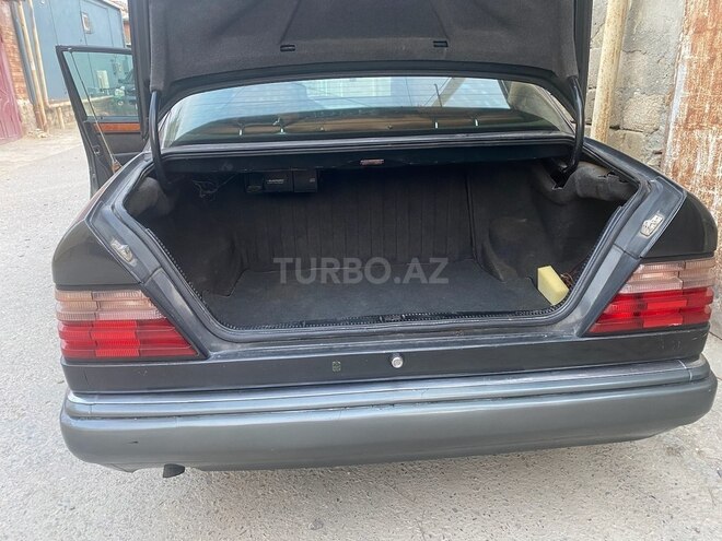Mercedes E 220 1993, 400,000 km - 2.2 l - Bakı